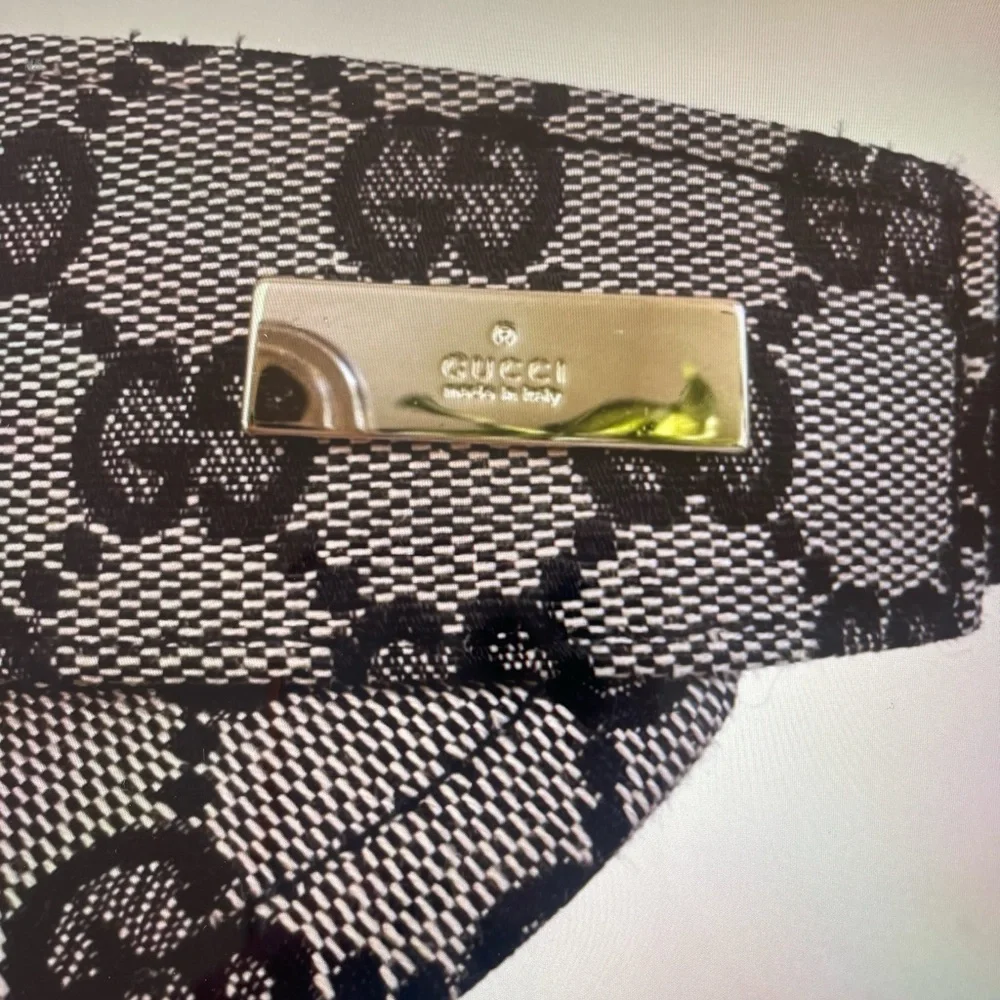 Authentic - Picture 4 of 5